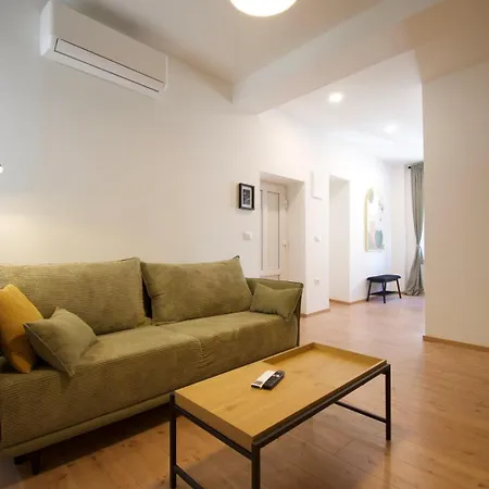 Apartment 150M From Arena Colosseum Pula Exterior photo