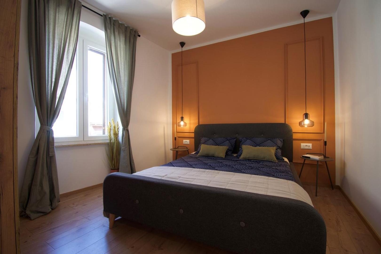 150m From Arena Colosseum Apartament