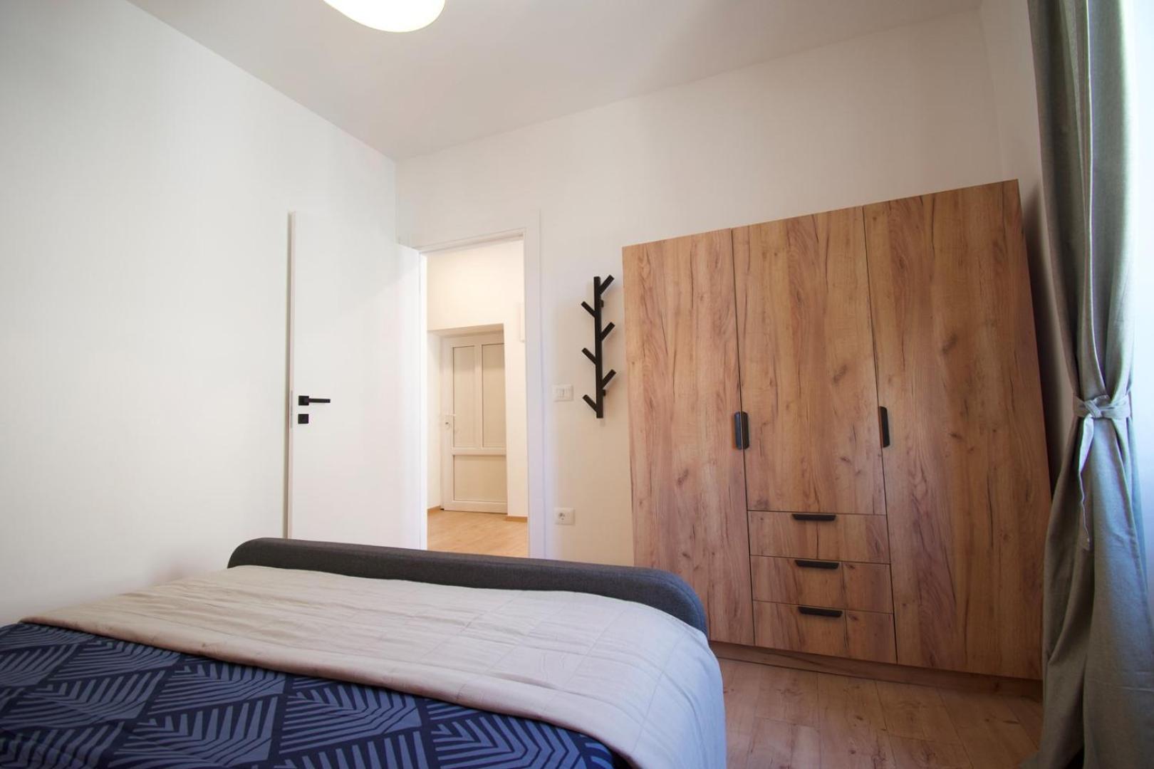 Apartament 150m From Arena Colosseum *