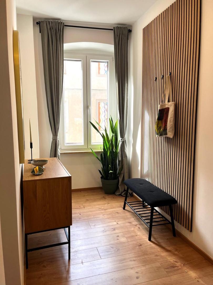 Apartament 150m From Arena Colosseum
